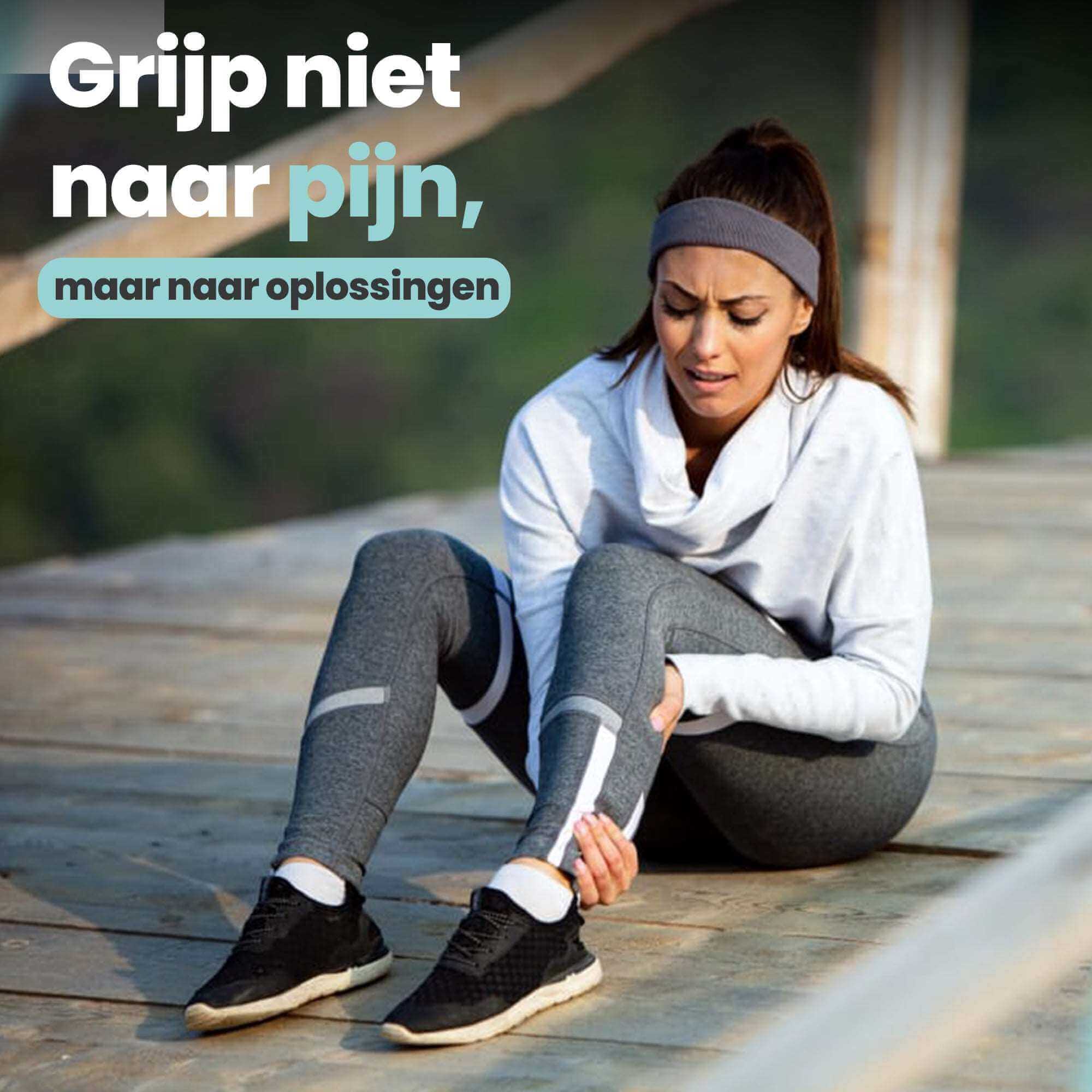 Vrouw met enkelpijn zoekt comfort en ondersteuning met MR.PANACHE™ Enkelbrace, voor een actief en comfortabel leven zonder beperkingen